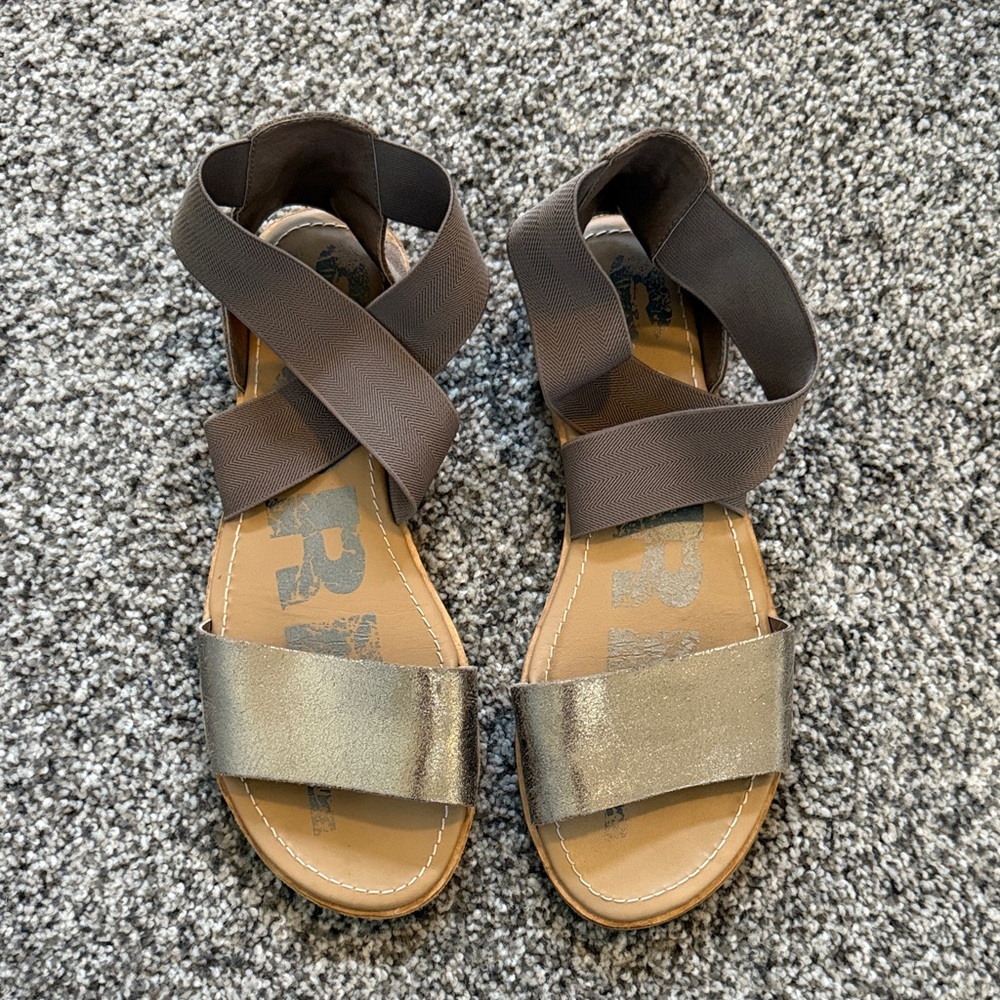 Sorel Women’s Metallic Sandals - Size 9
